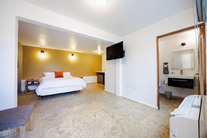 Room 48 of 171