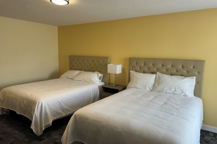 Room 11 of 33