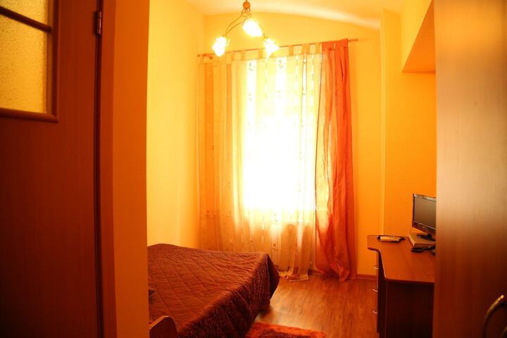 Room 25 of 115