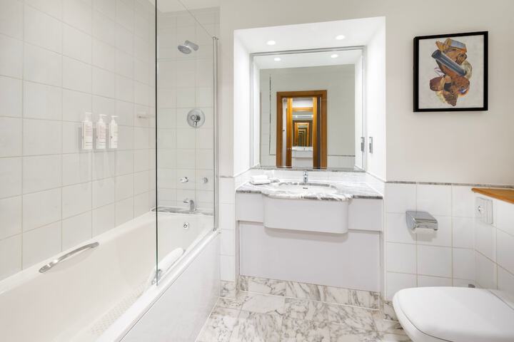 Clean Restrooms