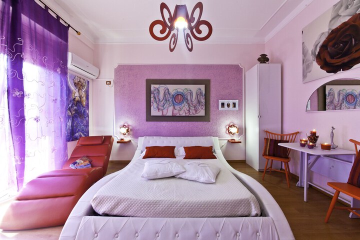 Room 5 of 67