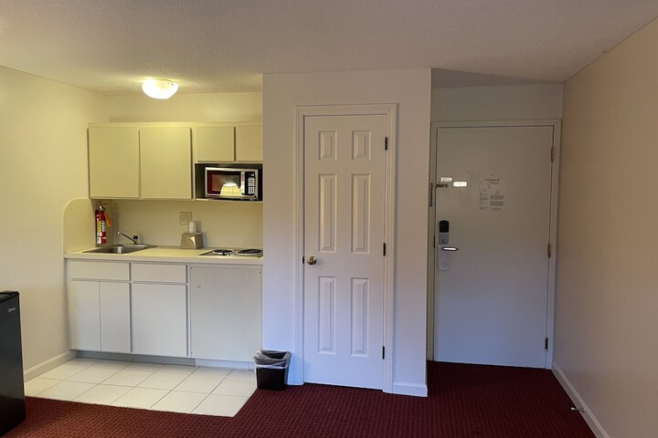 Room 18 of 31