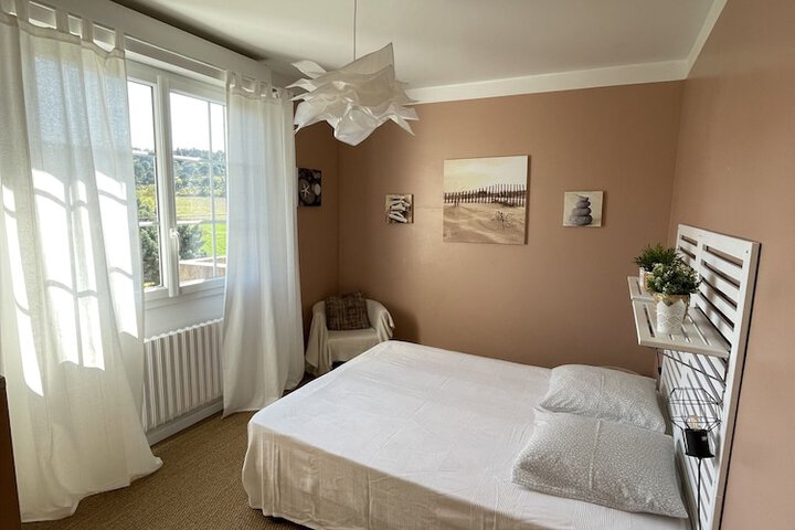 Room 5 of 41