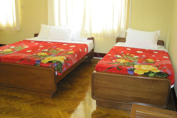 Room 9 of 36