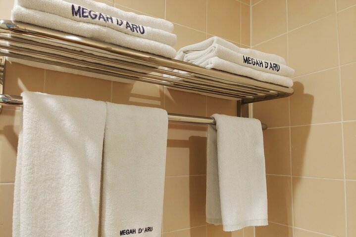 Room 14 of 24