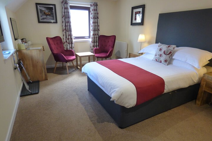 Room 3 of 34