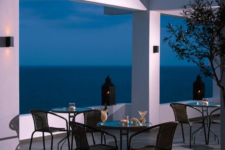 Dining 233 of 266