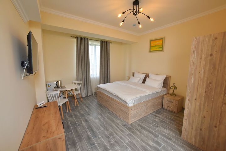 Room 12 of 41