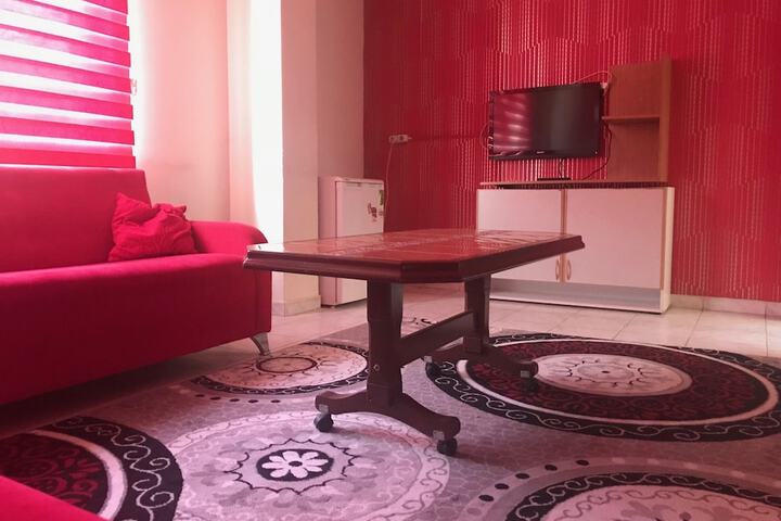 Room 7 of 12