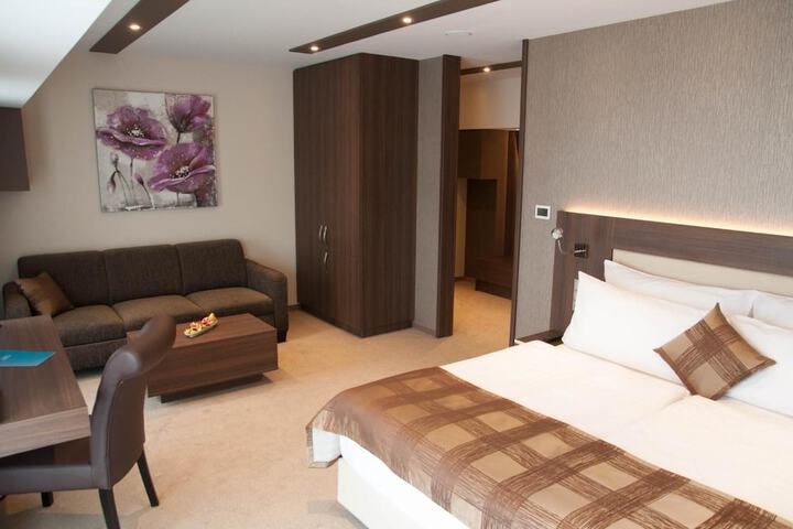 Room 13 of 57