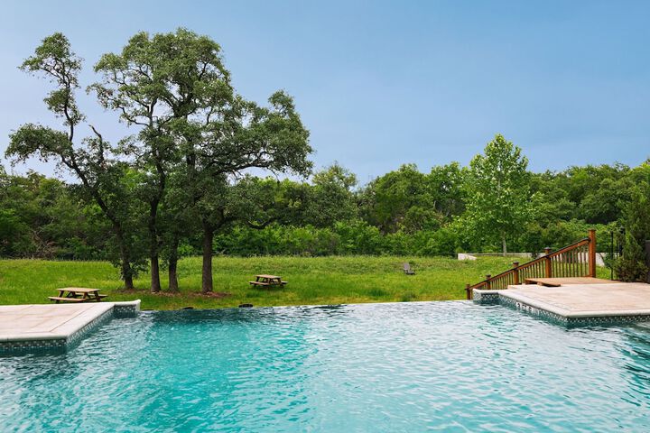 Pool 18 of 43