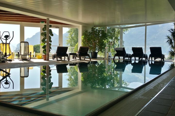 Pool 19 of 37
