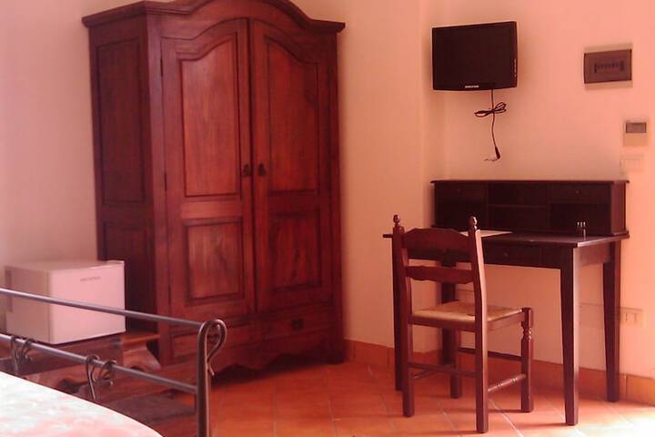 Room 6 of 56