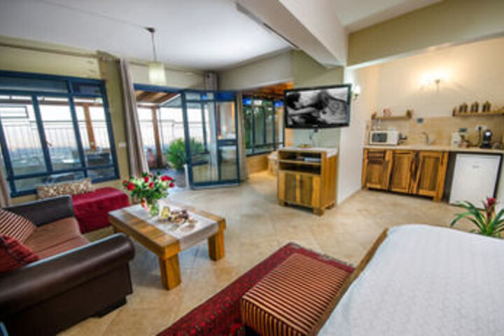 Room 15 of 26