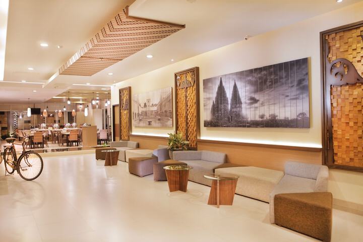 Lobby Entry