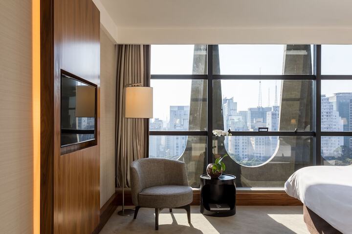 Room 43 of 89