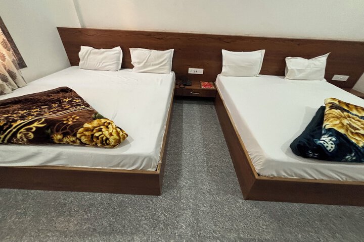 Room 26 of 63
