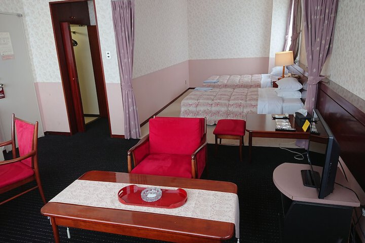 Room 12 of 20