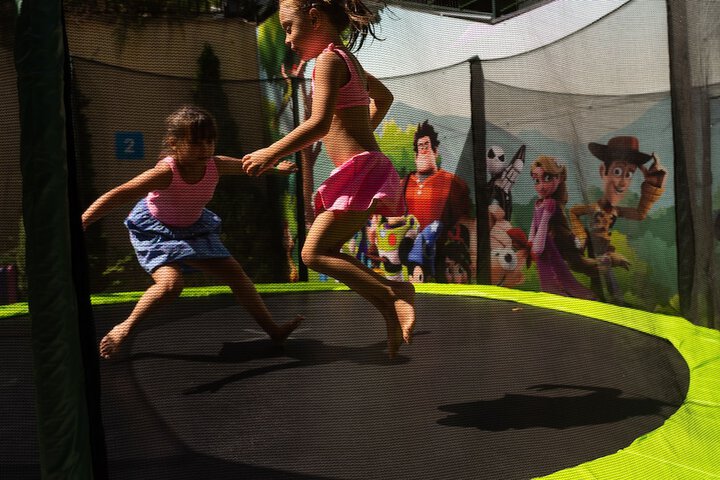 Childrens Activities 225 of 318