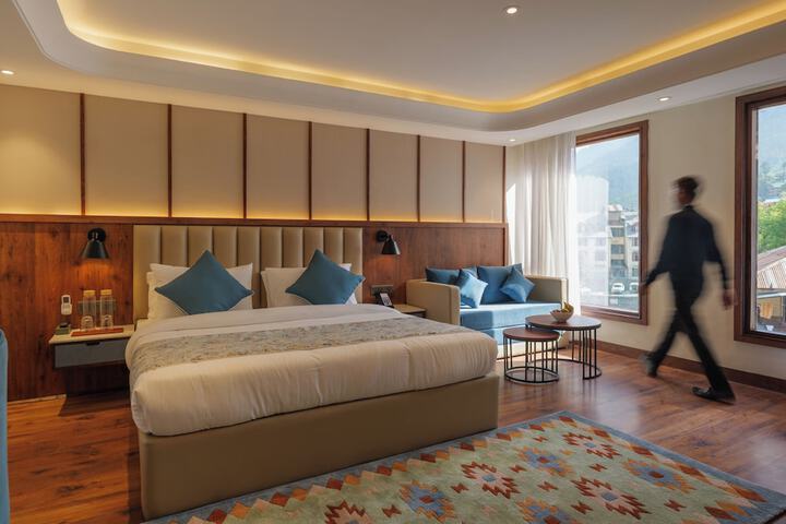 Room 21 of 53
