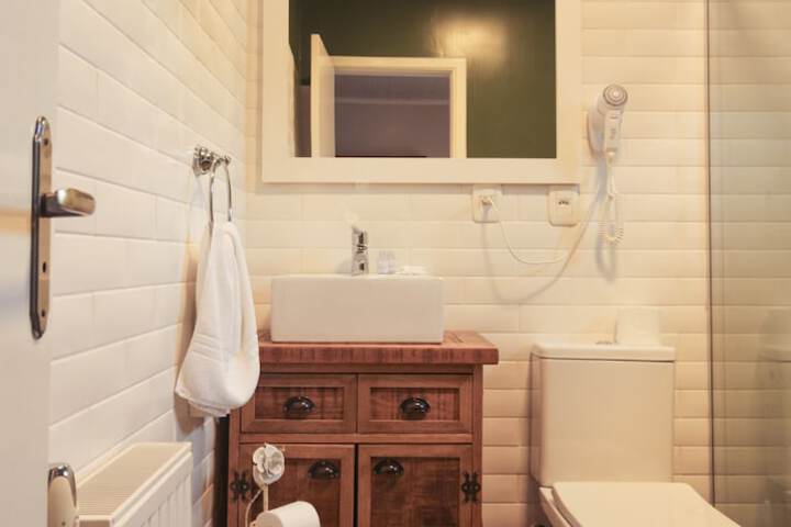 Clean Restrooms