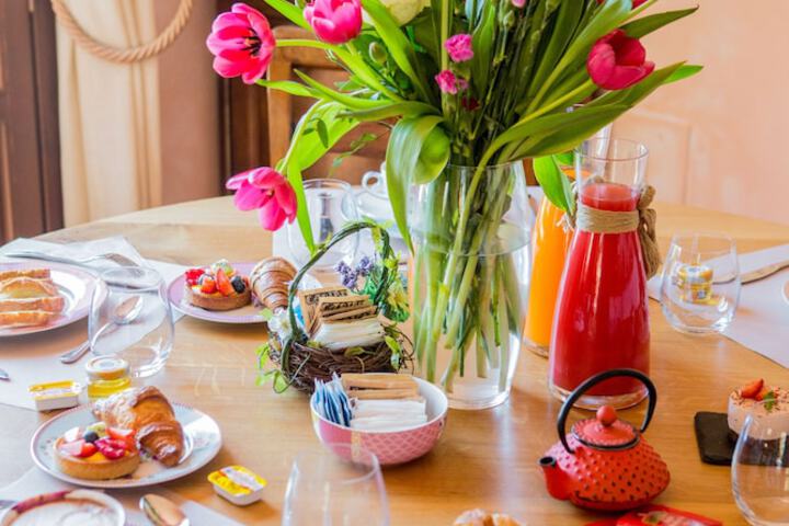 Breakfast/Coffee Service 94 of 120