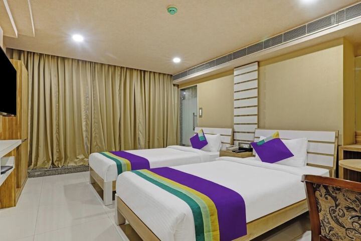Room 5 of 39