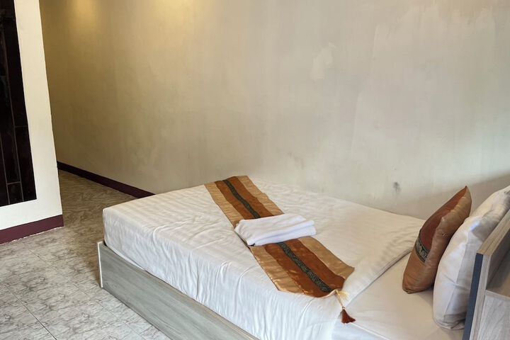 Room 40 of 68