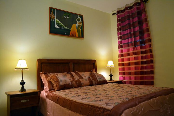 Room 7 of 16
