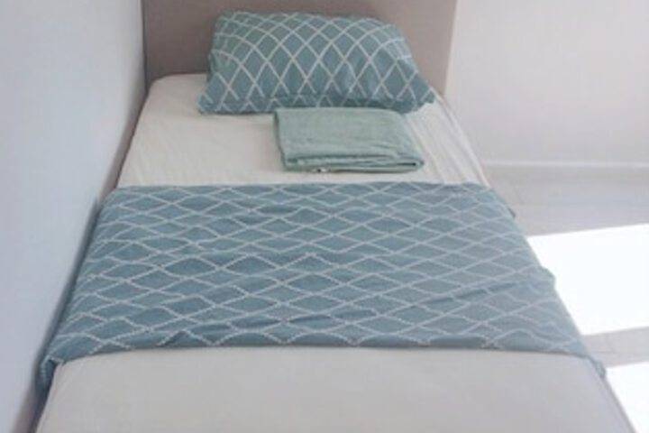 Room 2 of 8