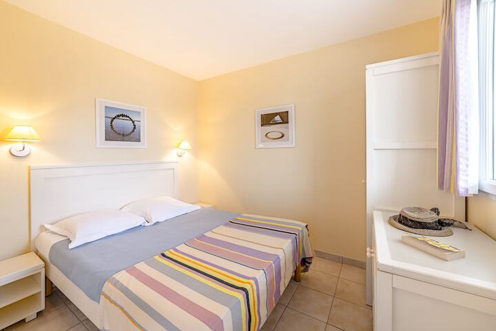 Room 2 of 29