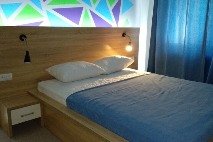 Room 5 of 26