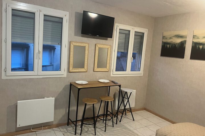 Room 8 of 51