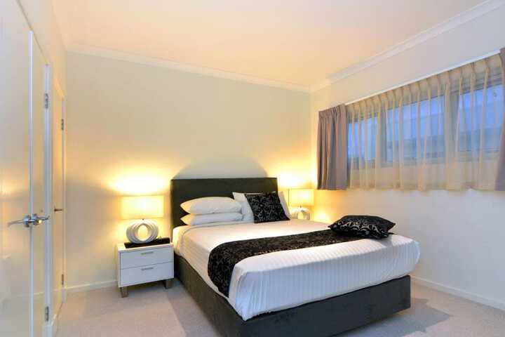 Room 7 of 38