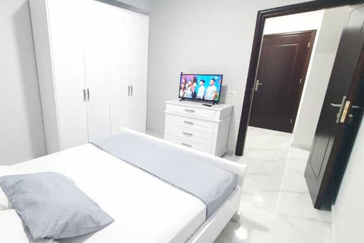 Room 10 of 49
