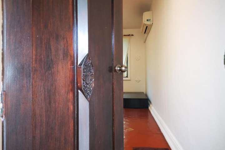 Room 33 of 115