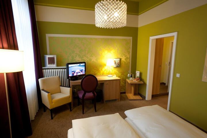 Room 8 of 59