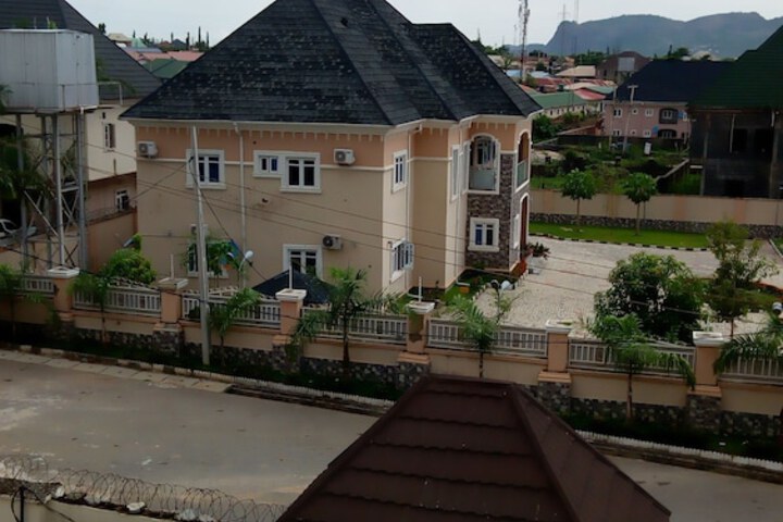 Hotel 2 of 42