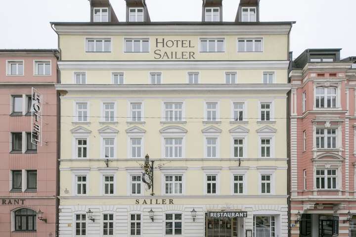 Hotel 134 of 136