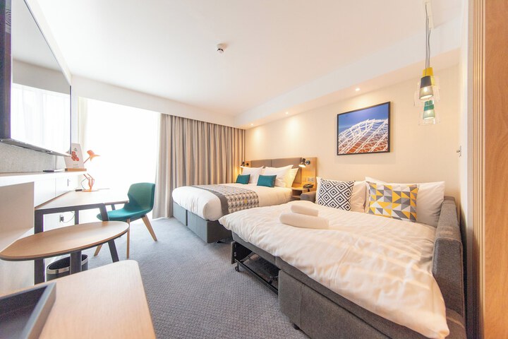 Room 14 of 120