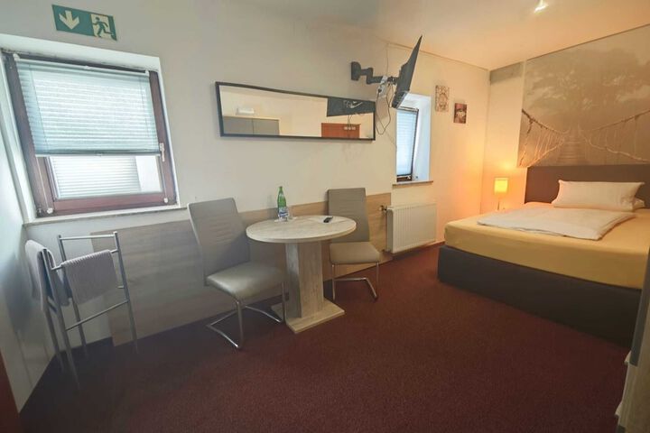 Room 15 of 20