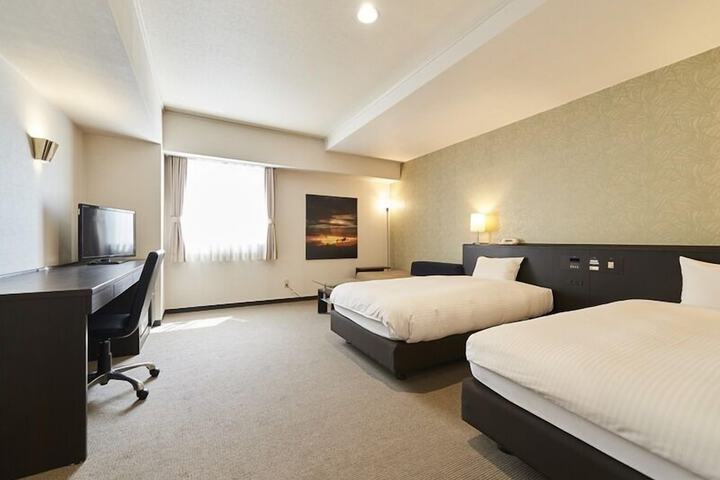 Room 16 of 31