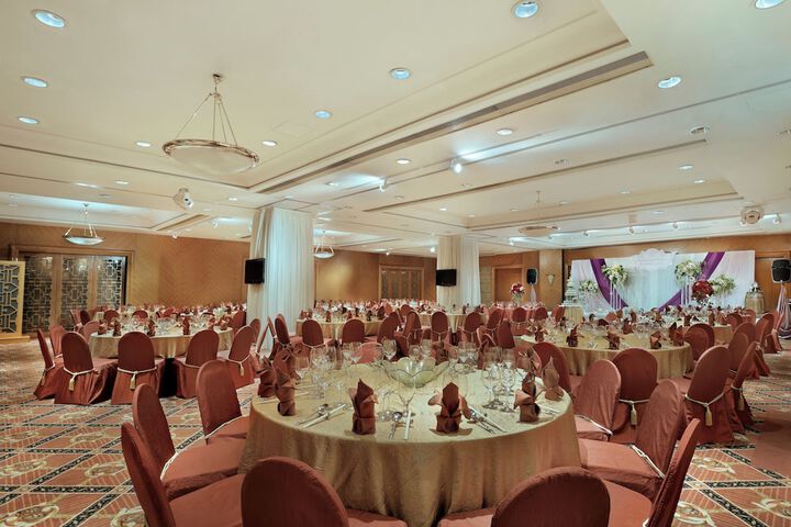 Banquet hall