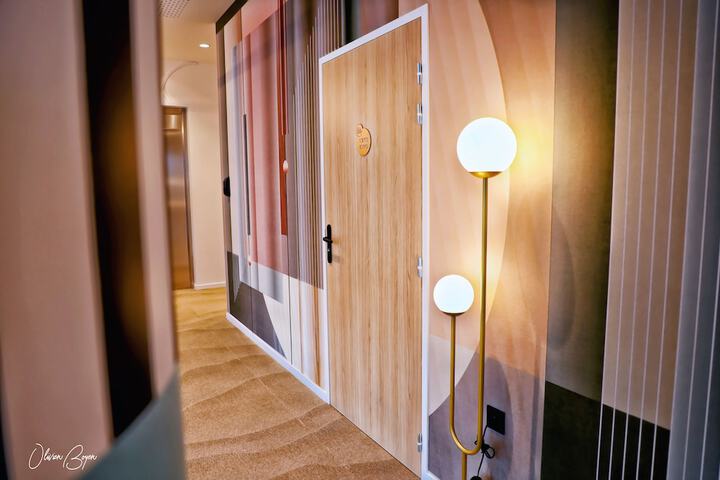 Hotel Interior 7 of 76