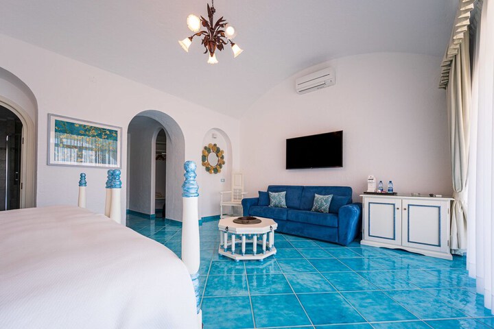 Room 20 of 100