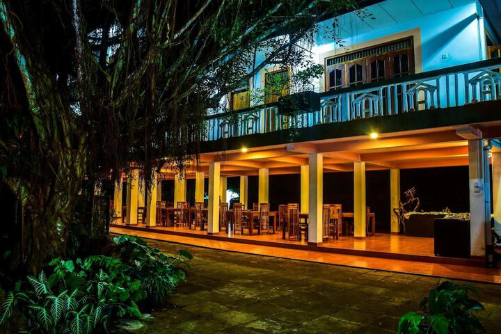 Hotel 64 of 65
