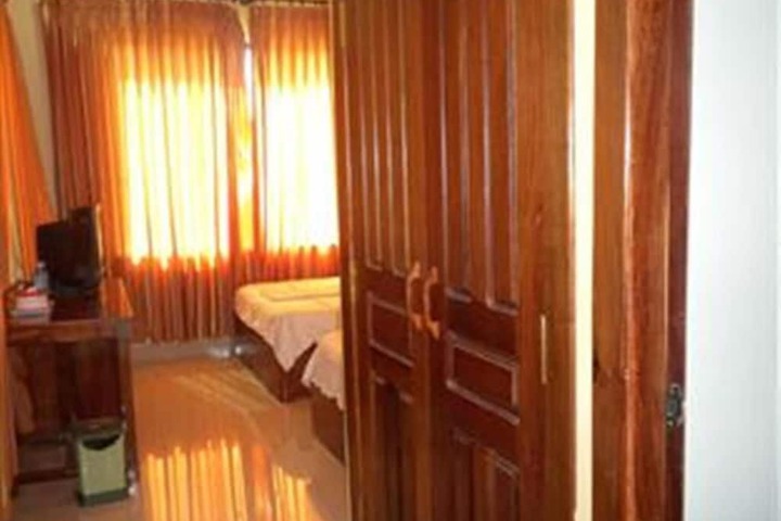 Room 18 of 47