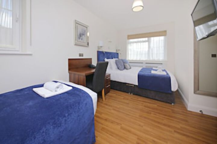Room 34 of 171