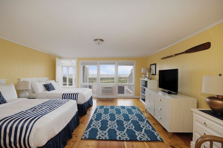 Room 5 of 19
