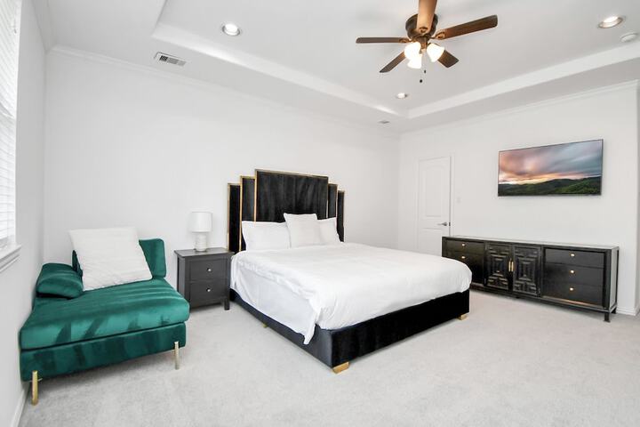 Room 11 of 56